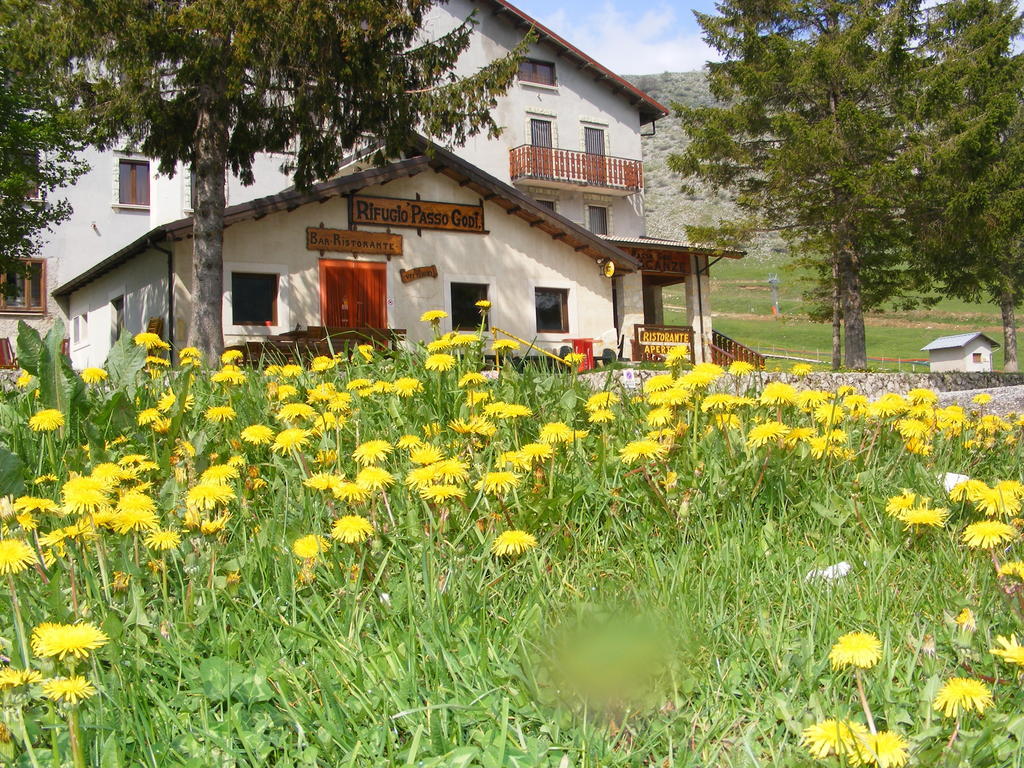 ヴィッレッタ・バッレーア Rifugio Passo Godiアパートホテル エクステリア 写真